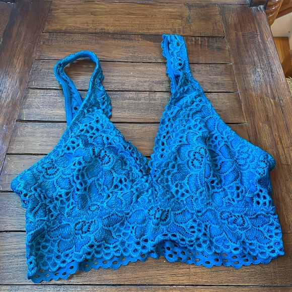Floral Lace Bralet - Picture 1 of 4